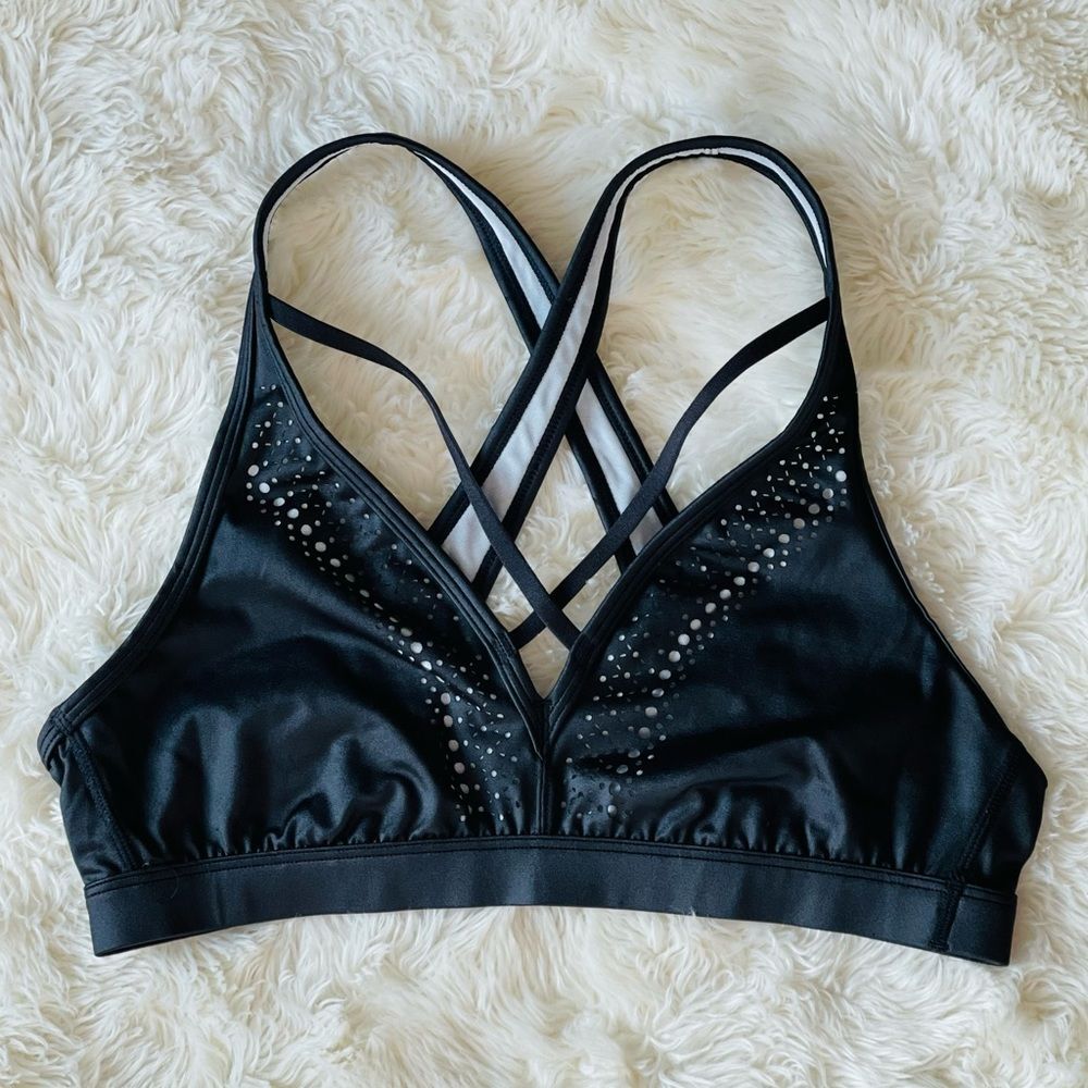 Victoria's Secret Wireless Sports Bra Size M Black